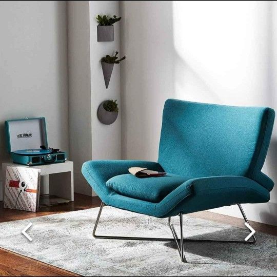 Rivet Farr Lotus Chair