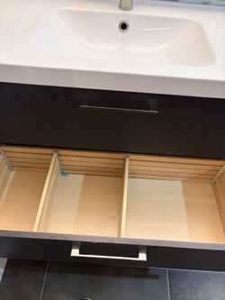 Freestanding Soaking Tub – White