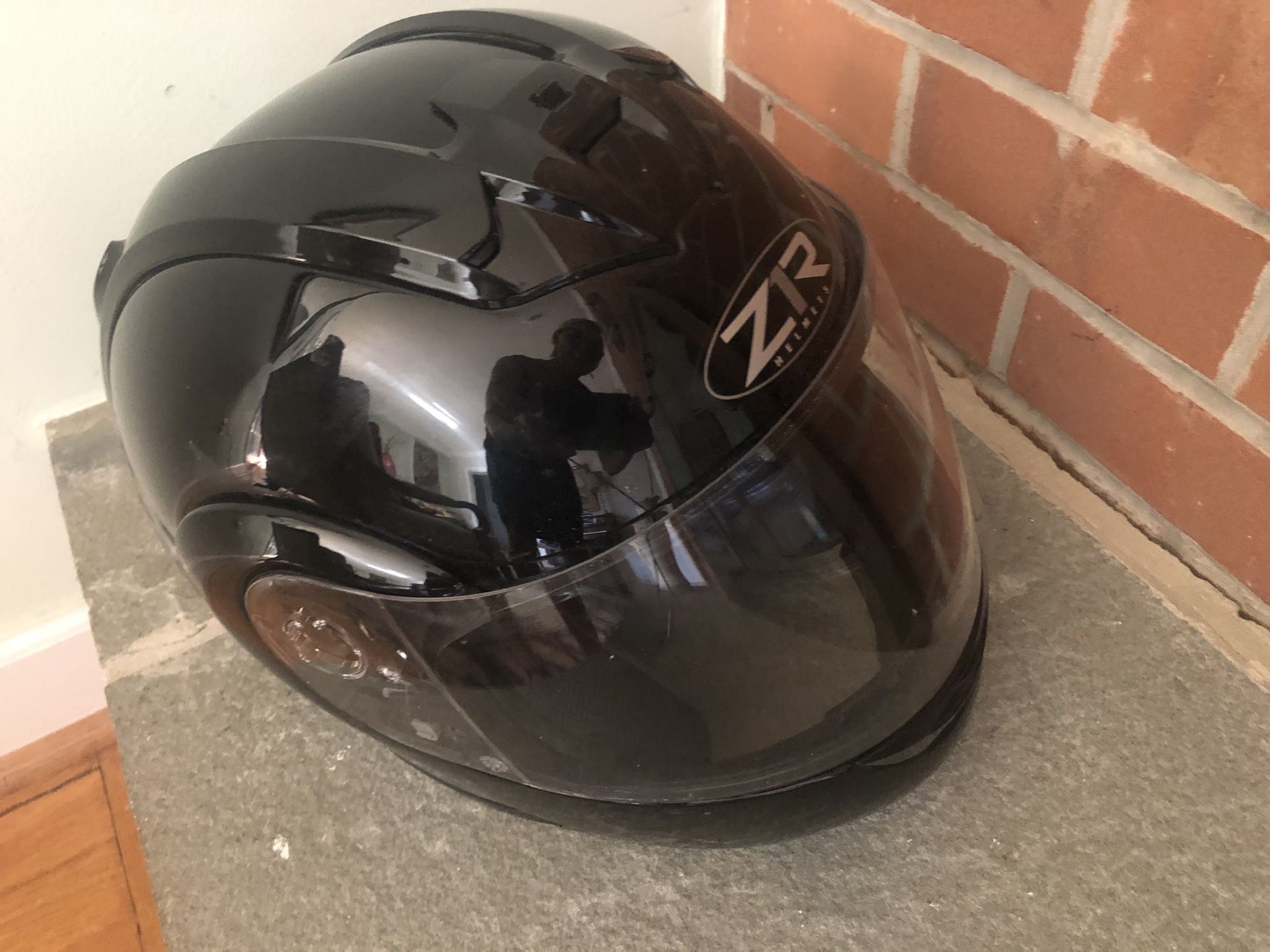 Full face motor cycle helmet size medium