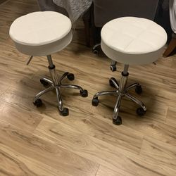 White Round Rolling Stool