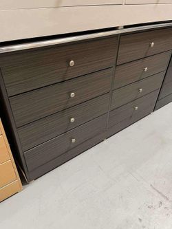 Dresser 8 drawers