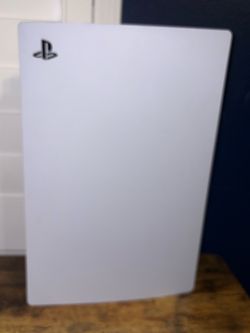Ps5 disc 825gb w/. Cords & stand