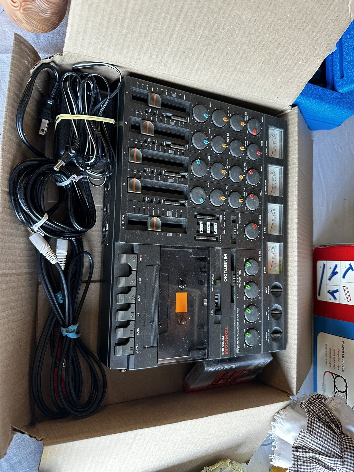 Tascam Porta One Mini Studio