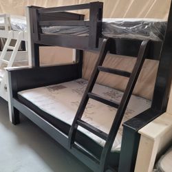 PINEWOOD BUNK BED MATTRESSES INCLUDED