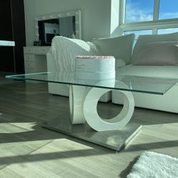 Glass Coffee Table 