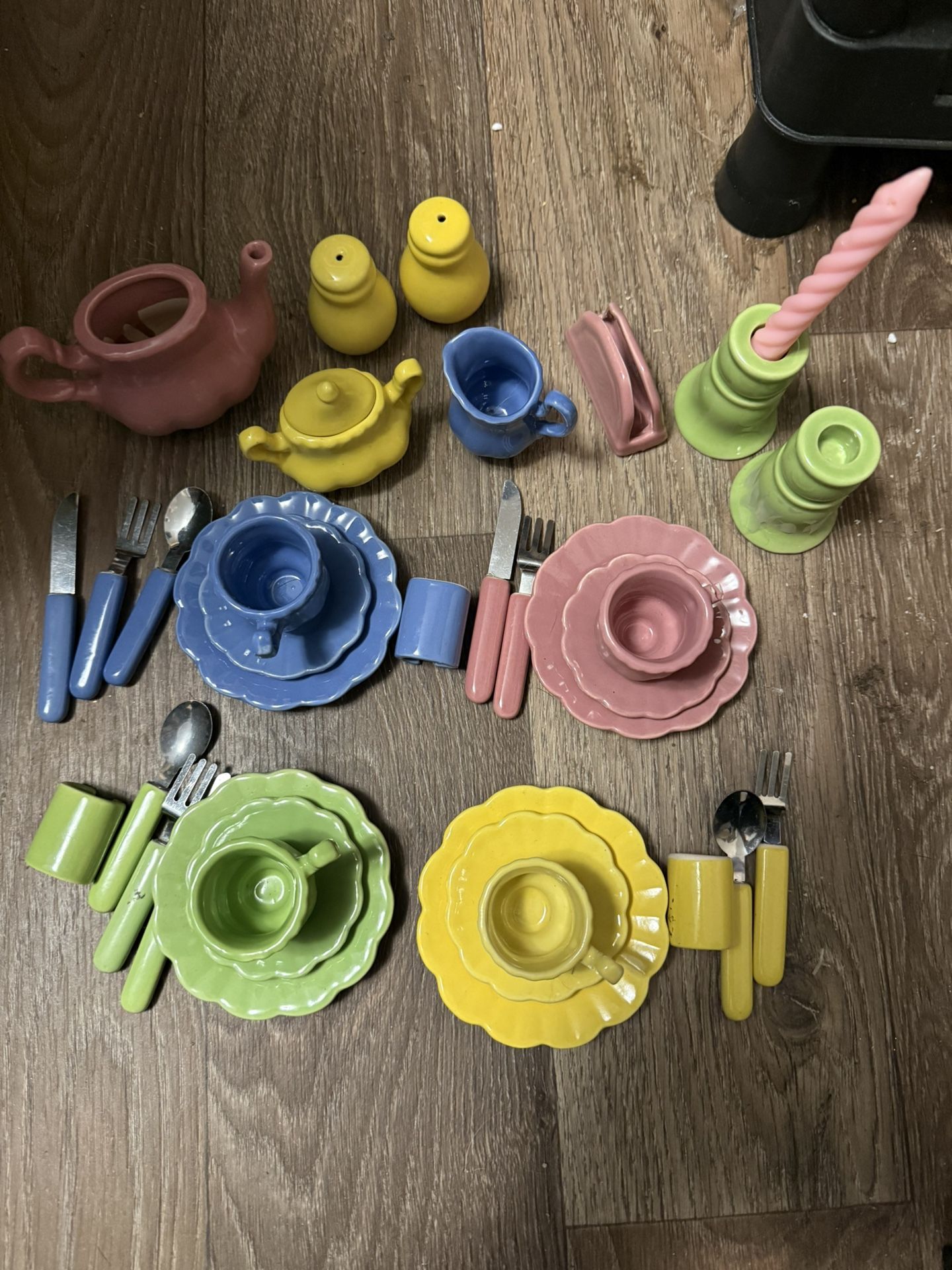 Vintage Fiesta Miniature Dish Set