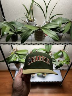 Seattle Mariners 7 1/4 New Era Fitted Hat