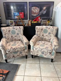 2 Floral Accent/Club Chairs – Christopher Knight Roseville