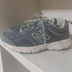 New Balance Low Top  Running Sneakers - Size 8