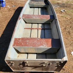 12'x32" Pre-loved Aluminum Jon Boat ALL OFFERS CONSIDERES
