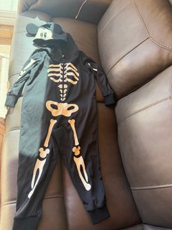 Mickey skeleton