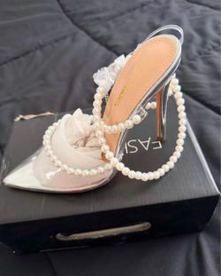 Silver pearls Heels