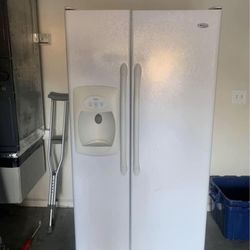 Amana ASI2575GRW 24.5 cu.ft. White Side-by-Side Refrigerator Purposefully-designed storage spaces help you fit and find it all. Get increased loading 