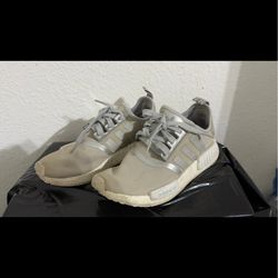 Adidas NMD Boost Sneakers – Size 6.5 – Comfortable