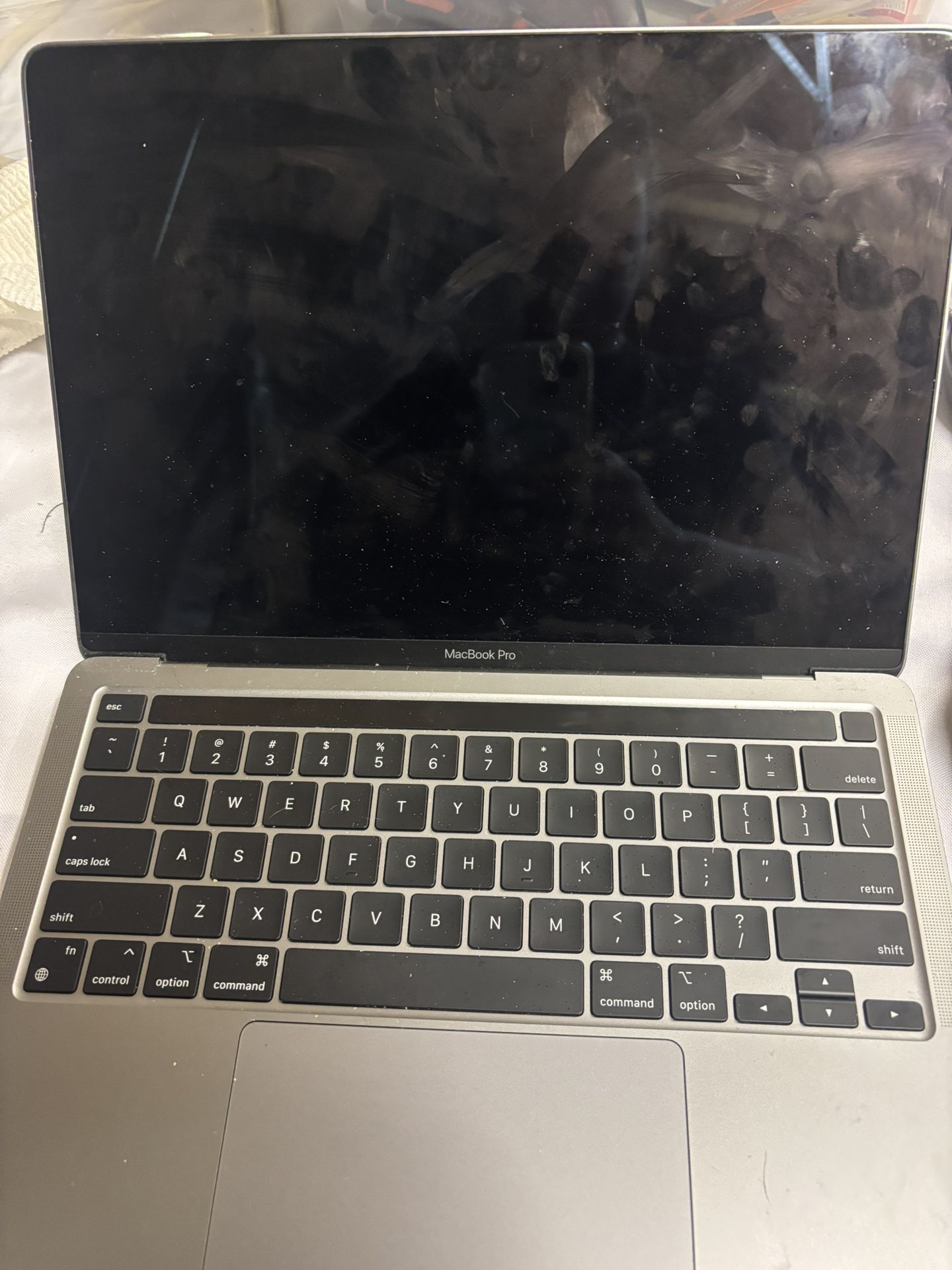 MacBook Pro Cracked Screen