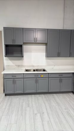 Grey Shaker Cabinets 