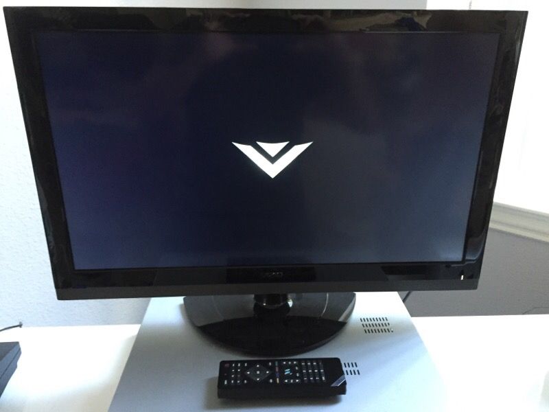 VIZIO M261VP 26" 1080p LED Smart TV
