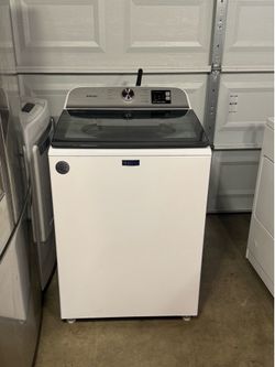 Washer machine Maytag heavy duty everything works we deliver