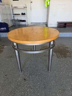 Maple Finish, Solid Wood Top, contemporary end table 24" diameter x 22" Height
