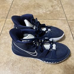 Kyrie 7 Size 9
