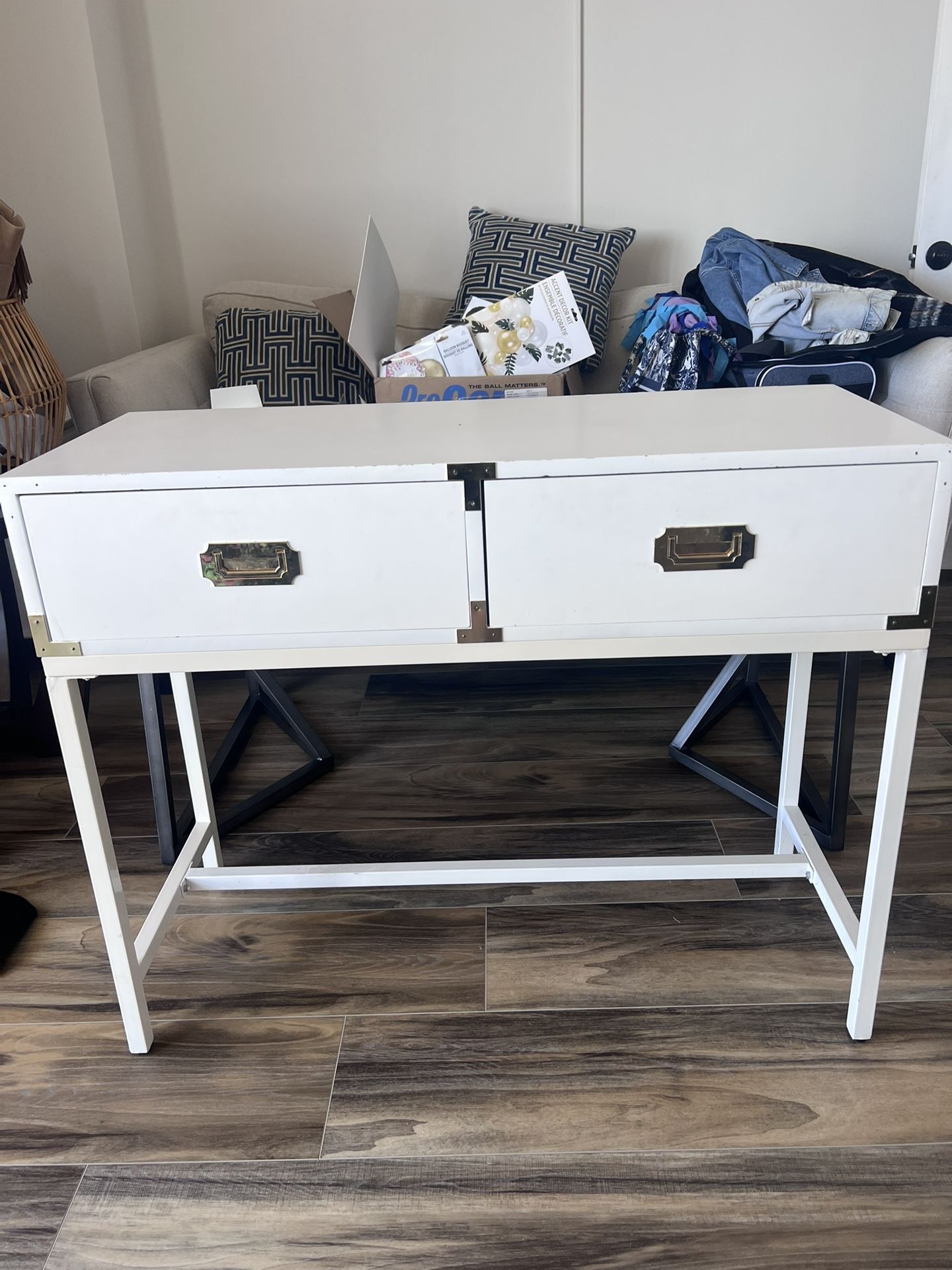 MUST GO Dresser 2 Drawers