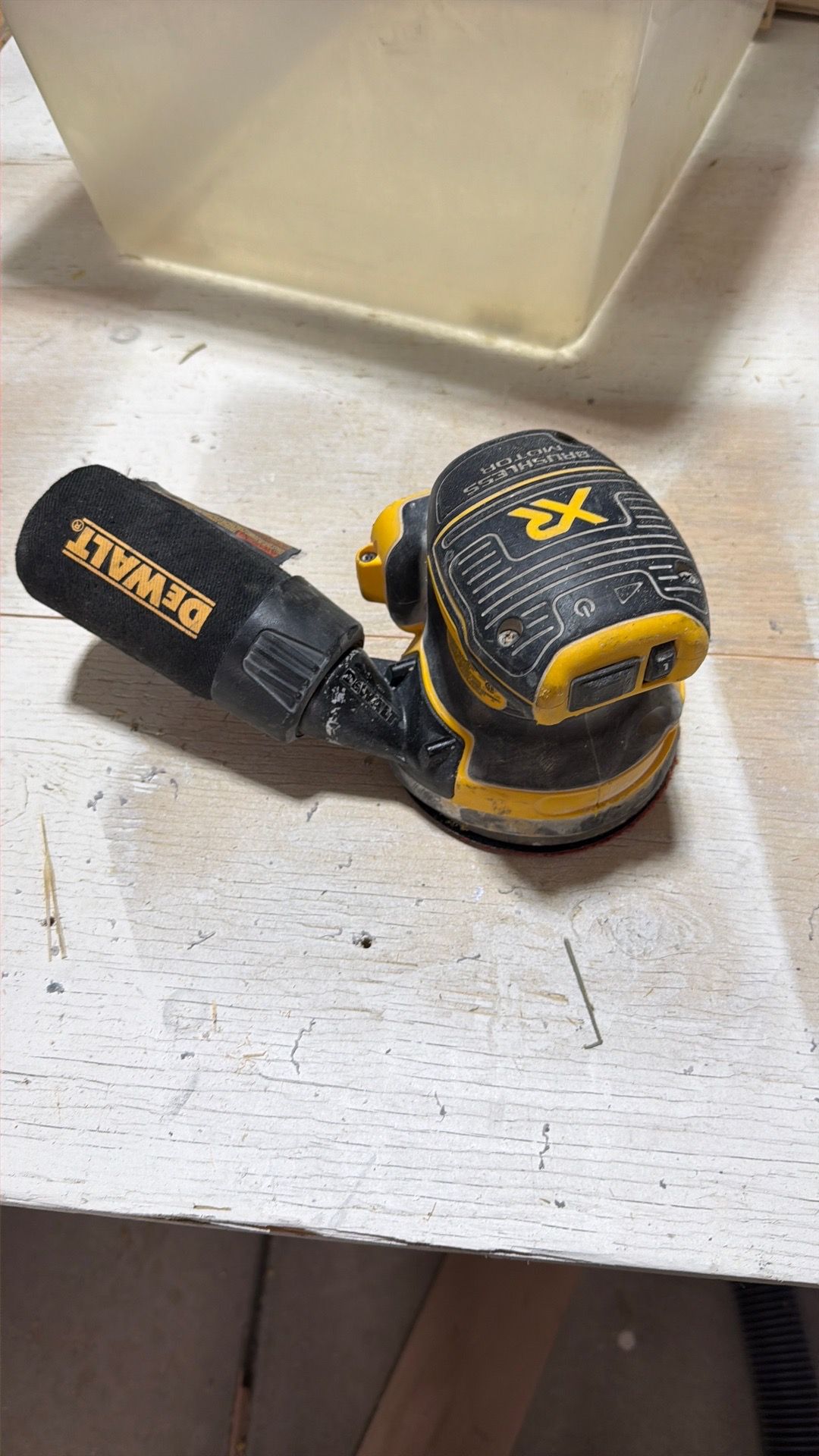 Dewalt palm sander cordless