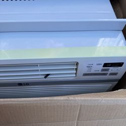 LG Air Conditioner 8000 BTUs 