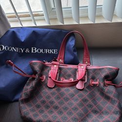 Dooney & Bourke Bag