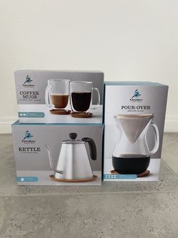 3 Set Caribou Pour Over 8 Cup, Kettle, And Coffee Mugs