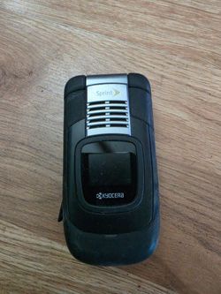 Kyocera Flip Phone
