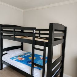 Wood Bunk Bed With 2 Twin Mattresses