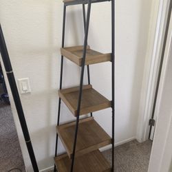 Casual Home 5-Shelf Ladder Bookcase 