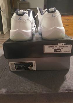 Jordan 11 Retro Low OG "Legend Blue" sneakers
US 5.5Y