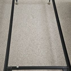 FREE TWIN/FULL Adjustable Metal Bed Frame