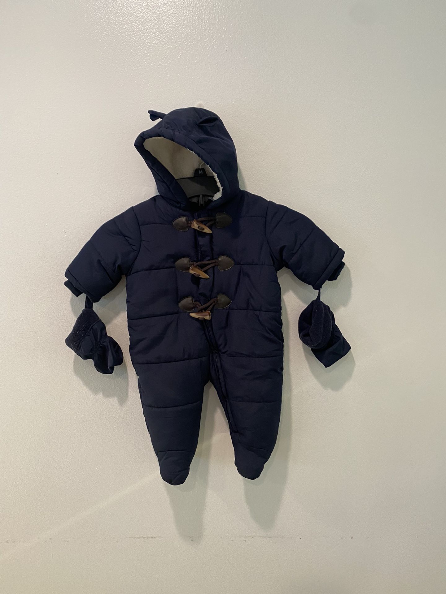 Infant Snowsuit One Piece Size 0-3 month
