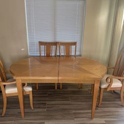 Expandable Dining Table + 6 Chairs 