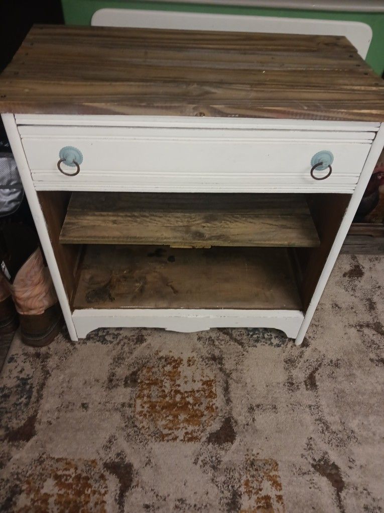 Primitive Vintage Stand