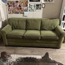 Green Pull Out Couch