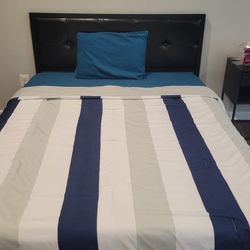 Queen Size Bed With Mattress