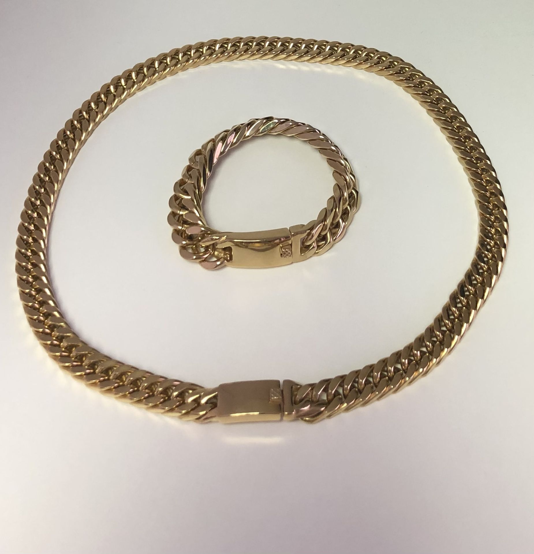 Beautiful set for men in 14 K gold-plated stainless steel interlaced link