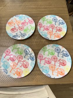 Plastic plates