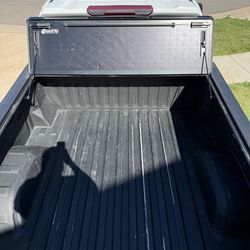 BakFlip bed cover 6.5 ft bed size