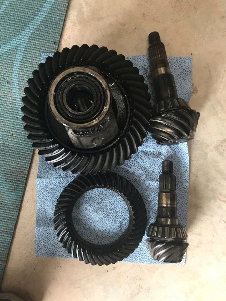 Jeep 3.73 Dana Used Gear Set