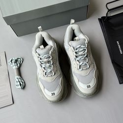 Balenciaga Triple S Sneakers 7