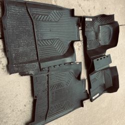 OEM GM CHEVY SILVERADO 2019-2025 pickup crew can ALL WEATHER MATS FRONT REAR full front mats
