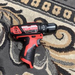 Milwaukee M12 12V Lithium-Ion Cordless 3/8 in. Drill/Driver New 