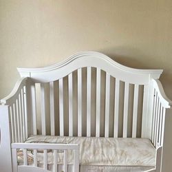 Toddler bed