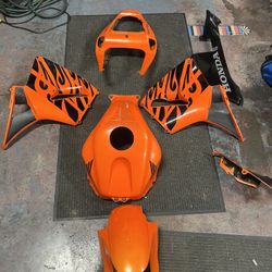 2006 Cbr 600rr Plastic