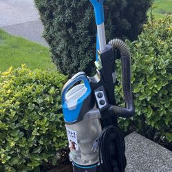 FREE Vacuum Bissell 2043u  (not working)