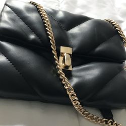  Black Friday Sale!! Small Crossbody $10